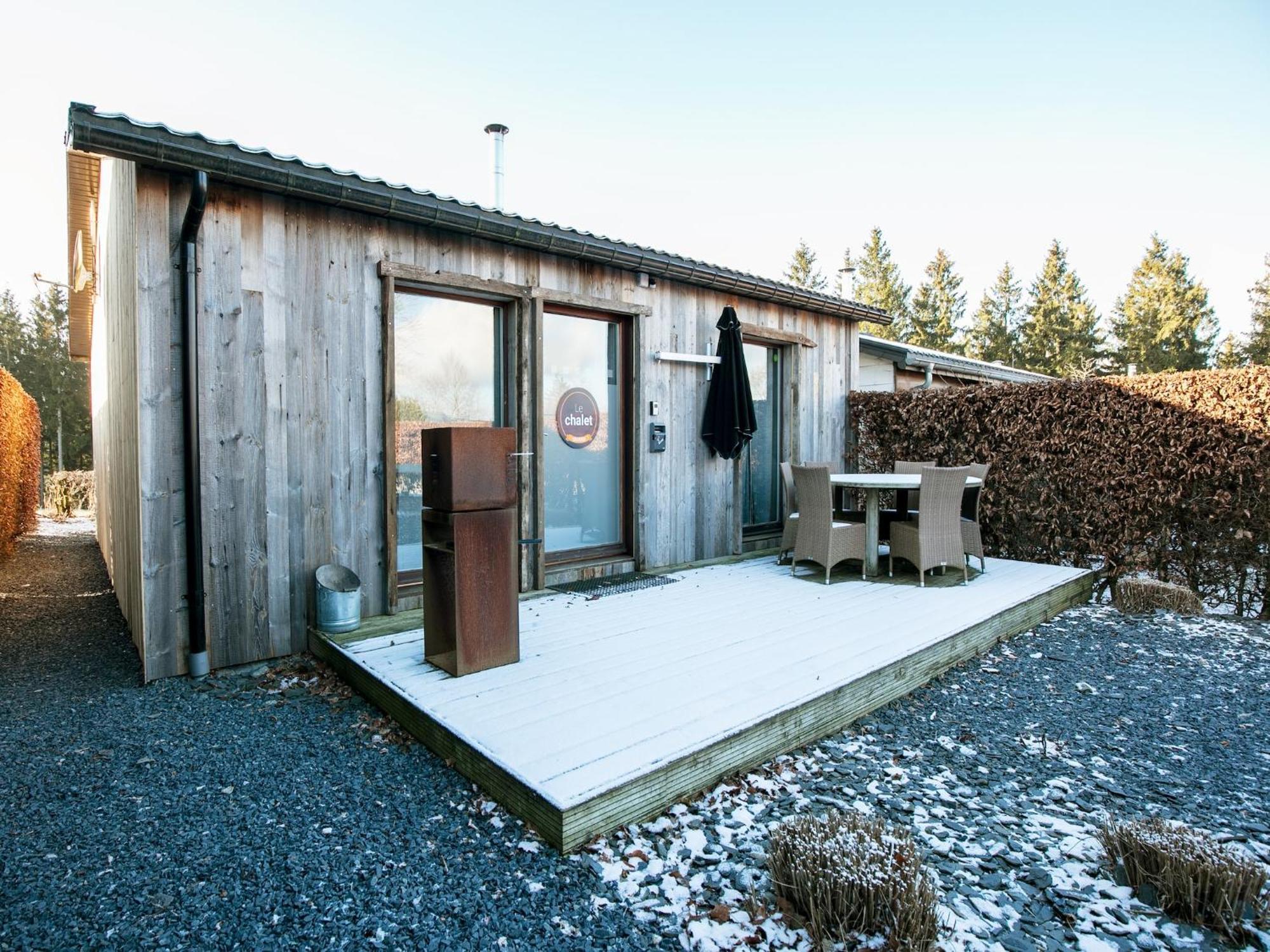 Boutique Chalet In B Llingen Near Lake Wirtzfeld Eksteriør billede